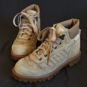Vintage Inter Sierra Hiking Boots